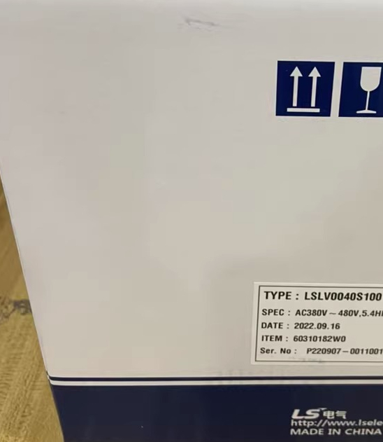 2026 LSLV0040S100-4ENNNM، محول - مراجعة Power Inverter وسعره